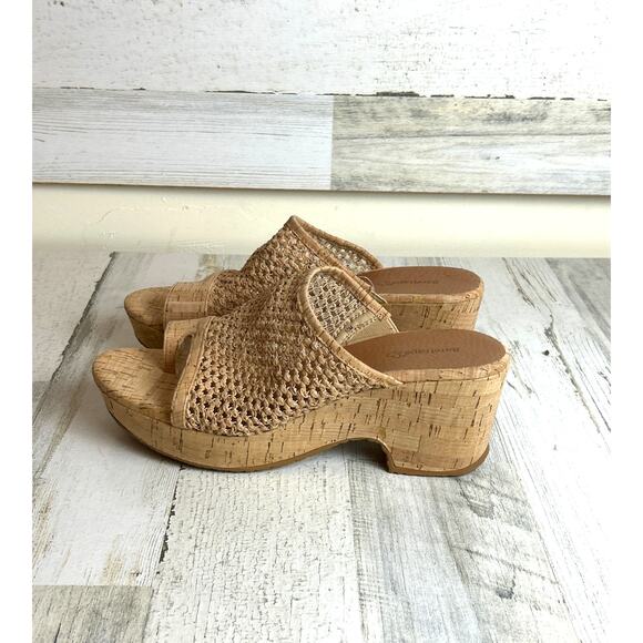 Baretraps Bethie Women's 10 tan cork wedge sandal new slip on woven lightweight - Picture 4 of 8